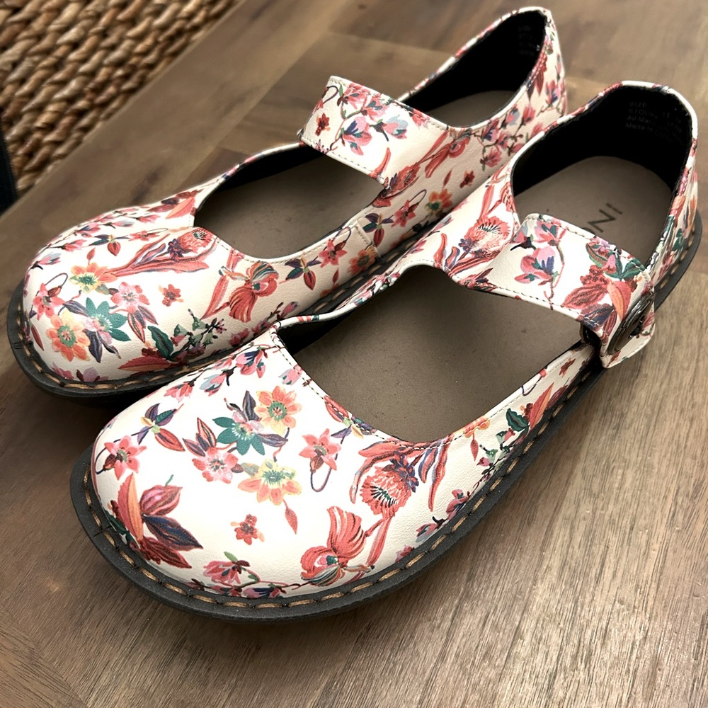 Ingaro shoes sz11